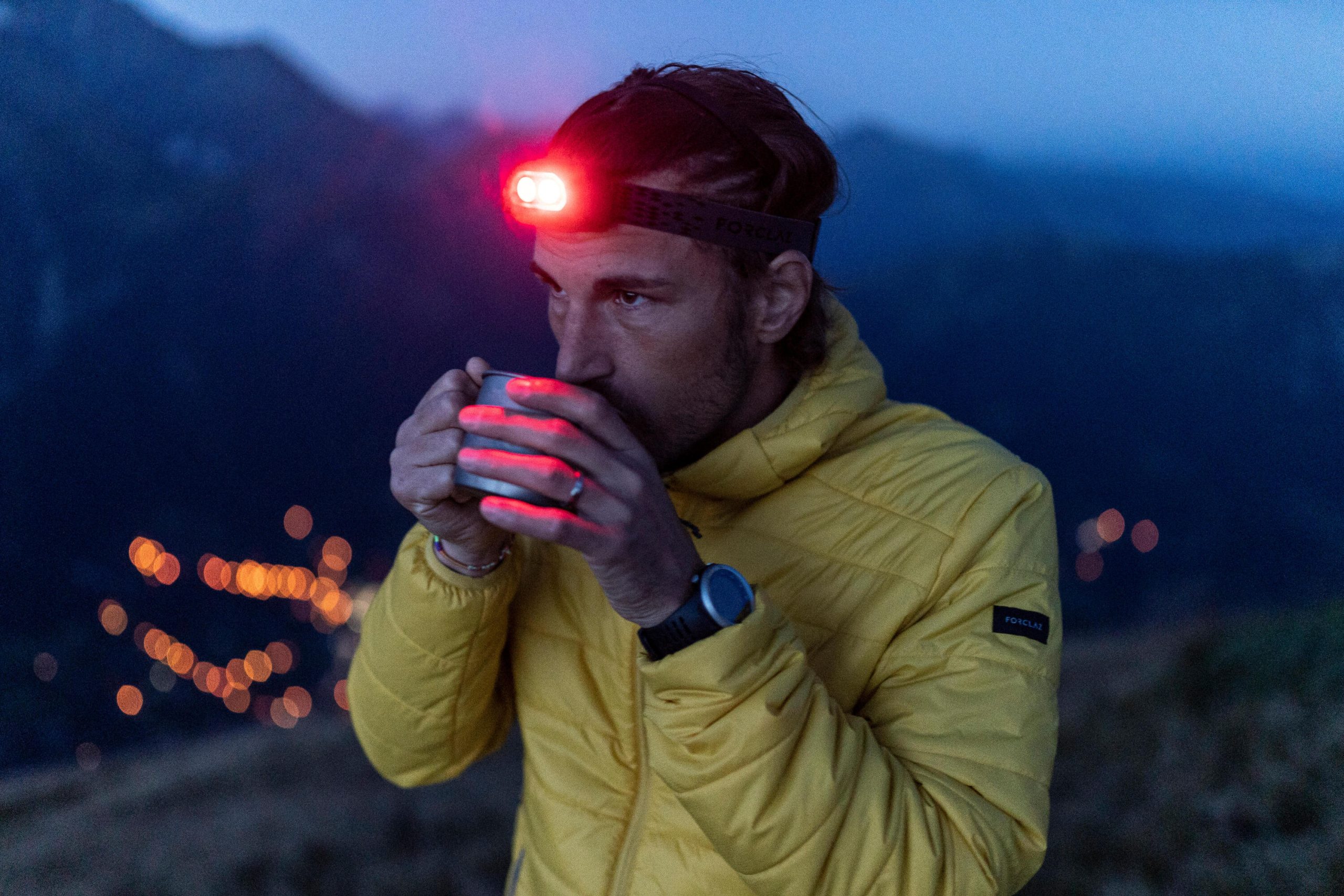 Forclaz Men's MT100 Hooded Synthetic Jacket - Image 30