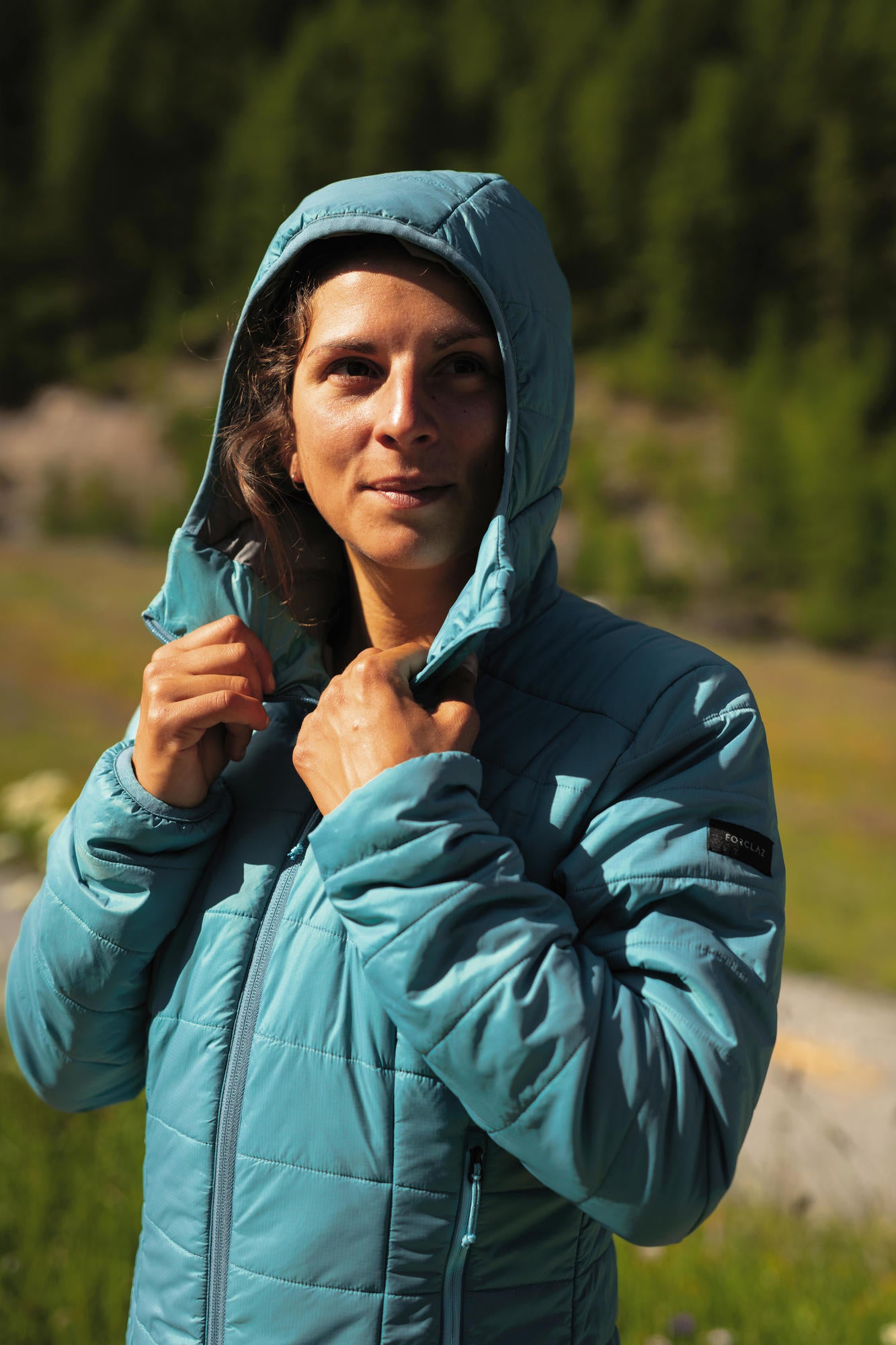 Forclaz Women's MT100 Hooded Synthetic Jacket - Image 19