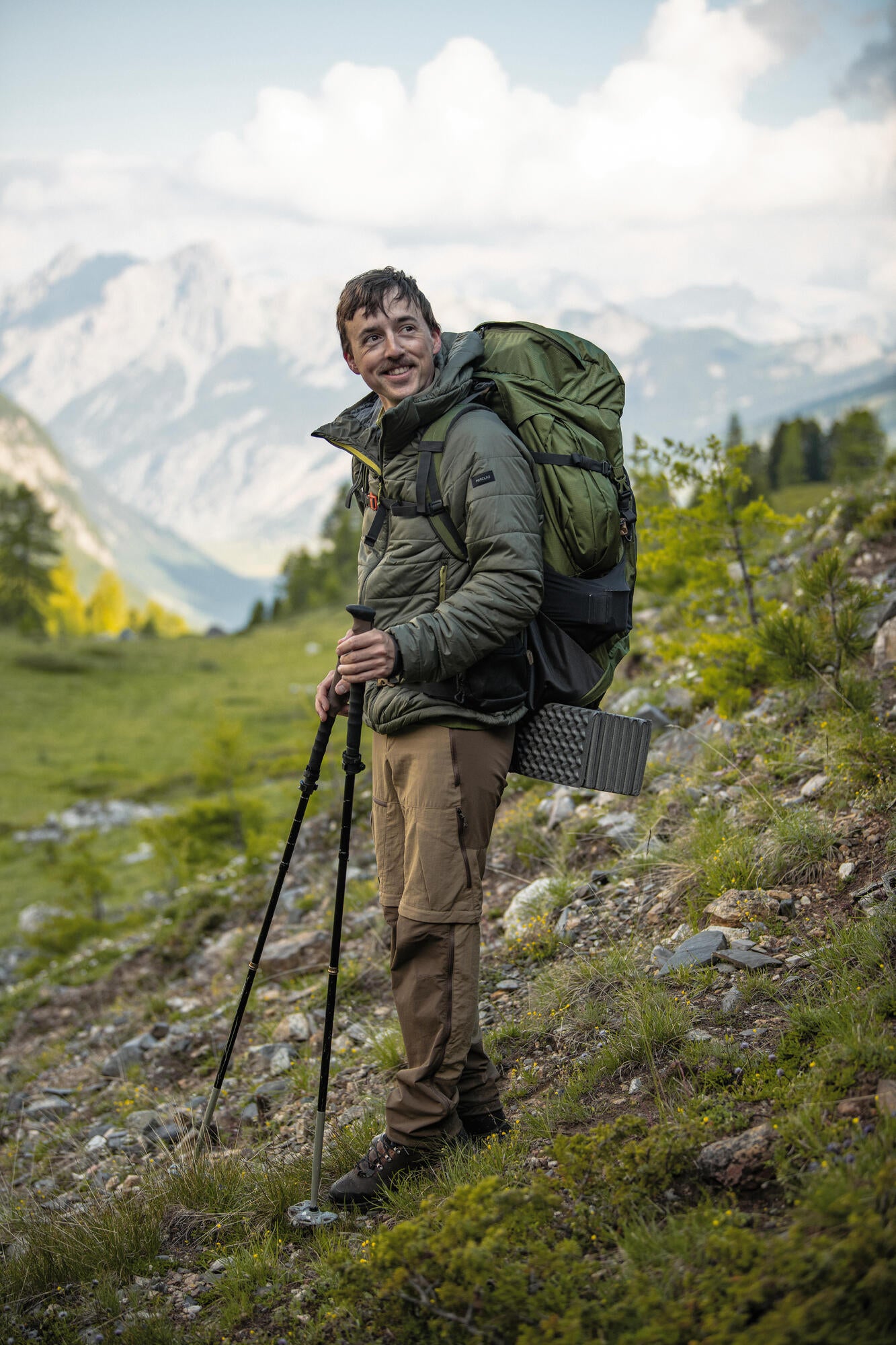 Forclaz Men's MT100 Hooded Synthetic Jacket - Image 32