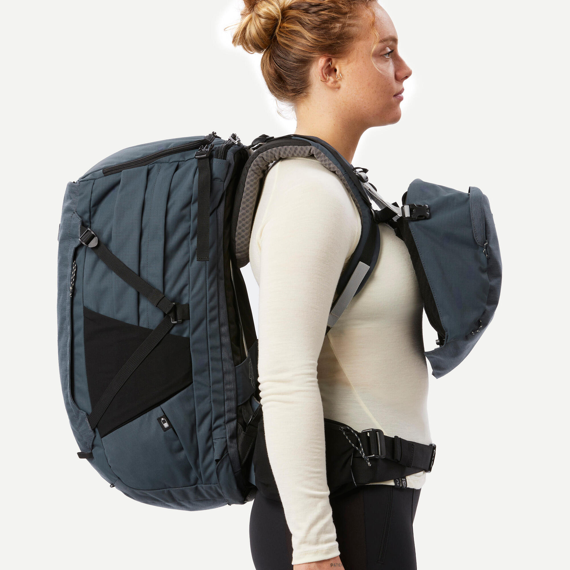 Forclaz Women's Travel 900 50 L Backpacking Pack - Image 13