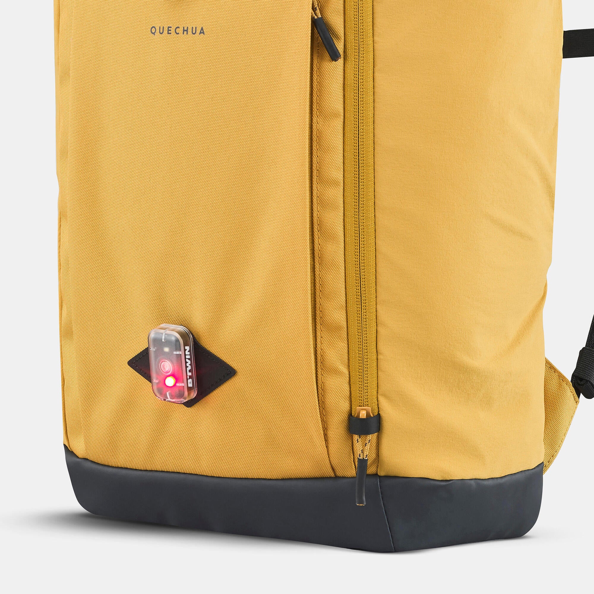 Quechua NH Escape 500 Rolltop 23 L Backpack - Image 27