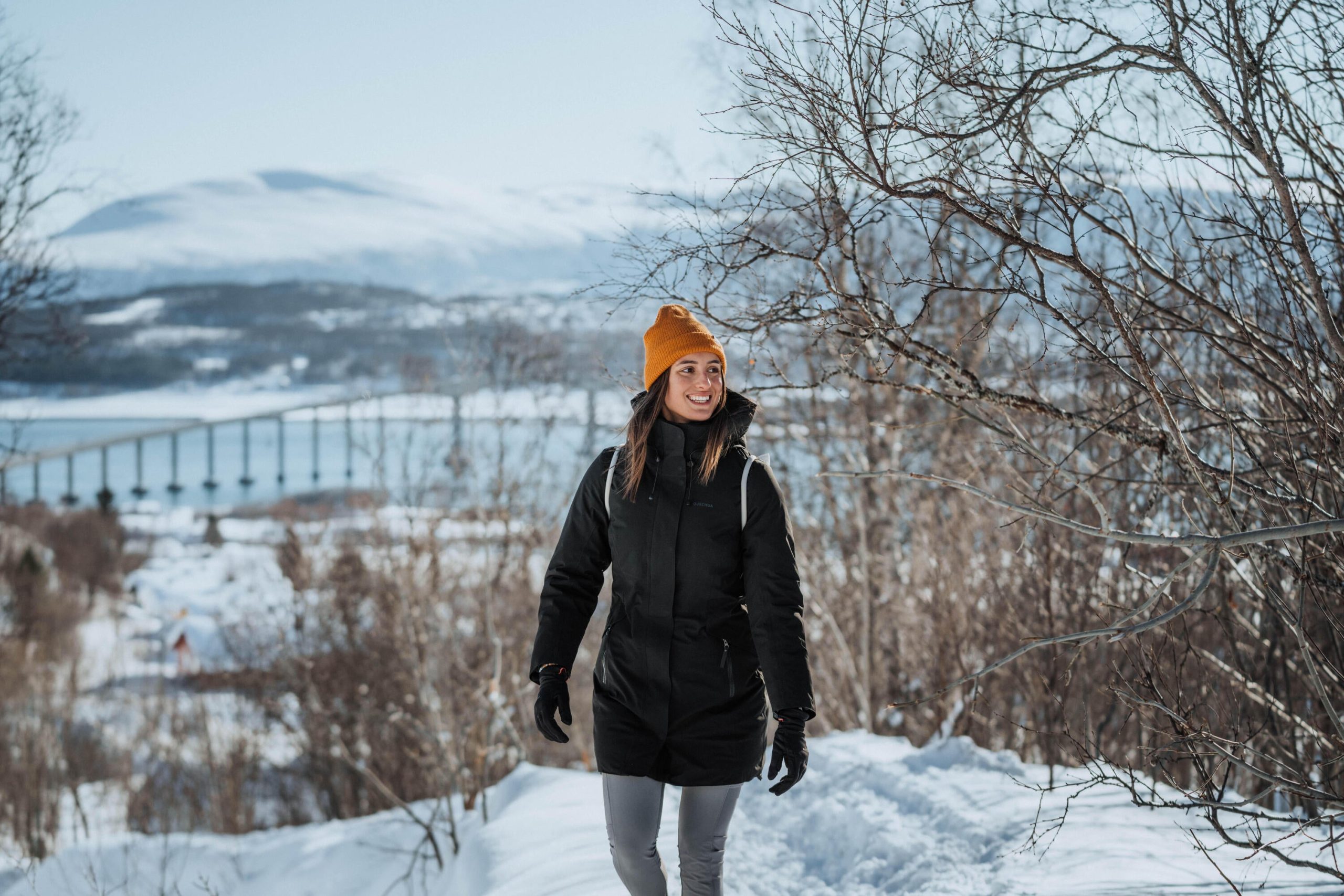 Quechua Women's SH500 Waterproof Winter Parka - Image 11